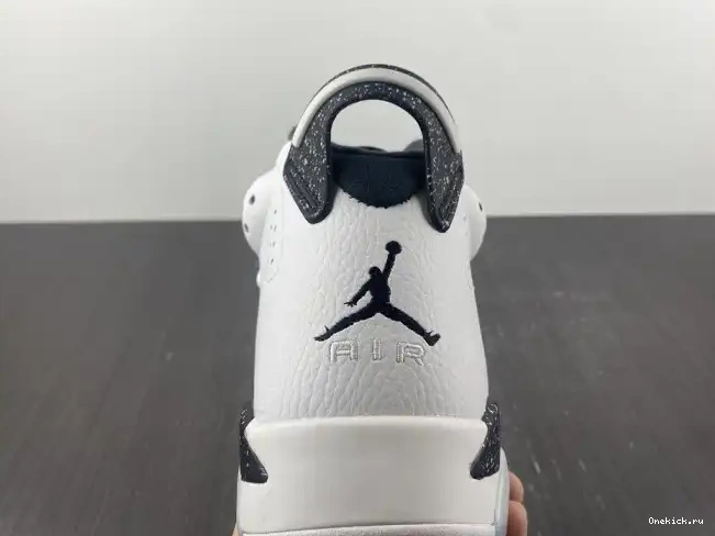 One Kick Jordan Oreo 6 Retro 384664-101 0523
